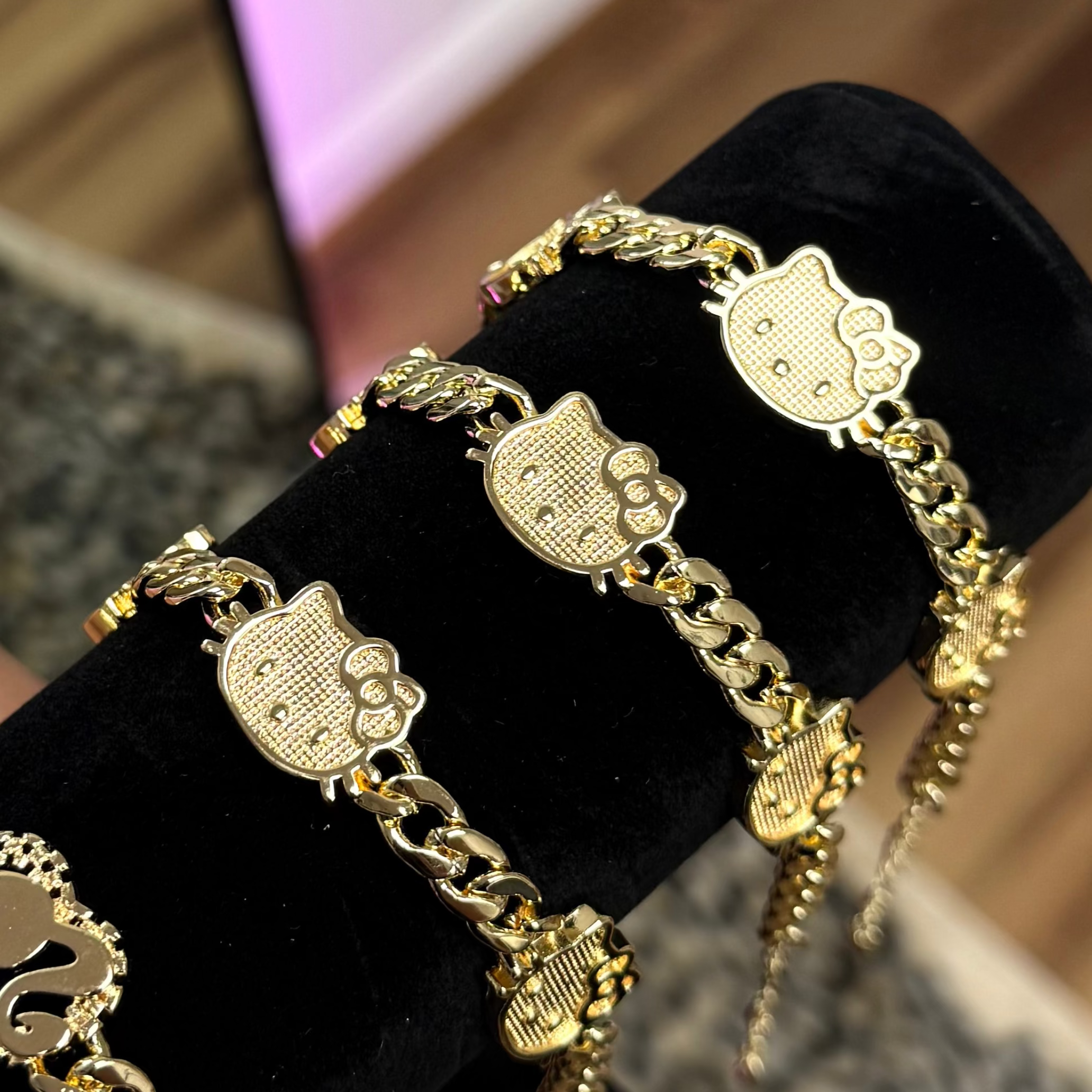 HK BRACELET